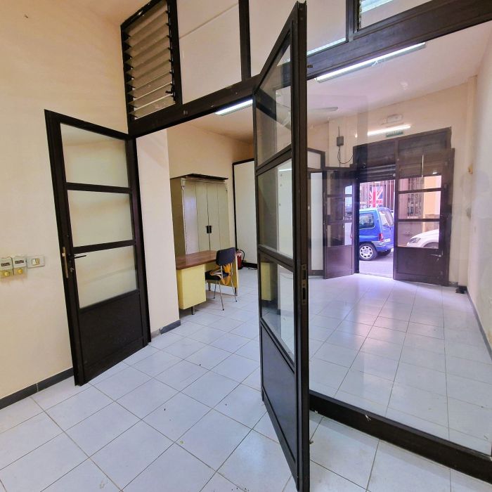 Céntrico Local en Venta en San Vicente Ferrer, 46, Santa Cruz de Tenerife