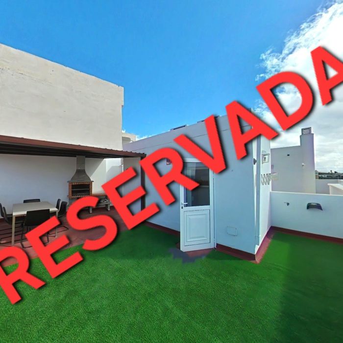 Se Vende Chalet Adosado en esquina en La Hidalga, Güimar.