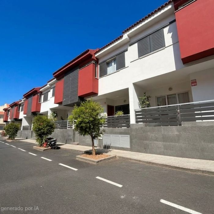 Se Vende Chalet Adosado en Los Realejos