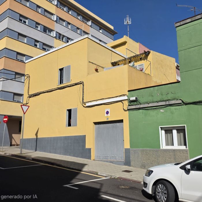 Se Vende Chalet Adosado en esquina en San Honorato, La Laguna